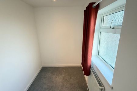 Deightonby Street - Photo 5