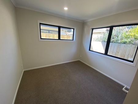 Modern 3BR Townhouse in Fairfield! - Photo 4