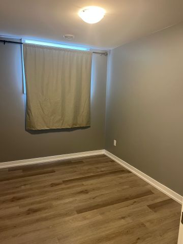 For Lease - 4263 Fourth Avenue Unit# 812, Niagara Falls, Ontario - Photo 2