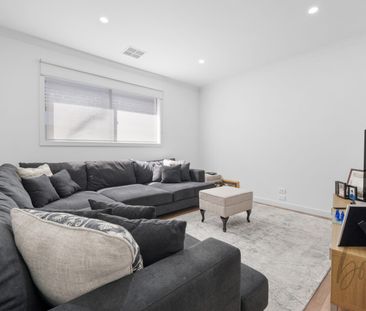 Spacious, Modern Family Living in Prime Wollert Location - Photo 4