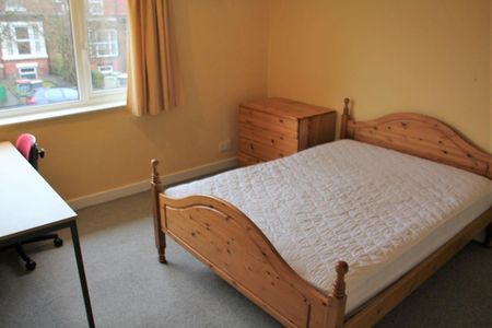 Ash Grove, Hyde Park, LS6 1AY, Leeds - Photo 2