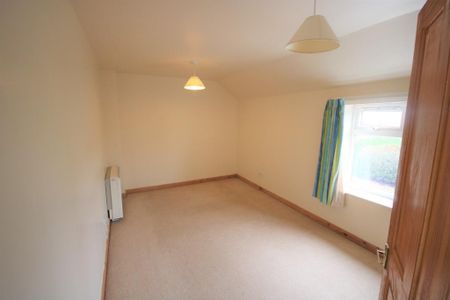 2 bedroom cottage to rent - Photo 2