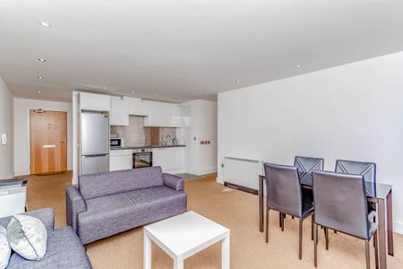 3 bedroom apartment to rent Talbot Street, Nottingham, NG1 - Photo 3