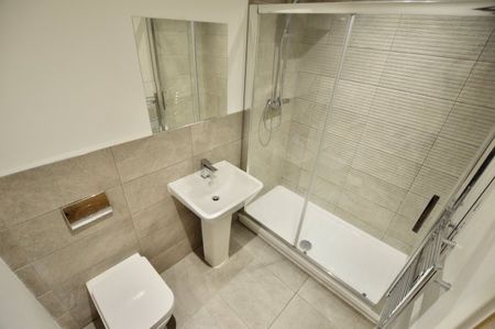 Apt 49, Parkview, Fitzalan Road, Hand... - Photo 5