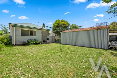 39 Sunderland Street, Mayfield - Photo 2