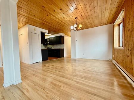 2100 Rue Jean Talon E. - Photo 5