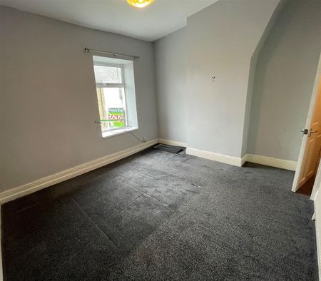 2 bed house to rent in Heywood Street, Blackburn, BB6 - Photo 2