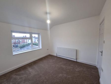 2 bedroom terraced house to rent - Photo 4