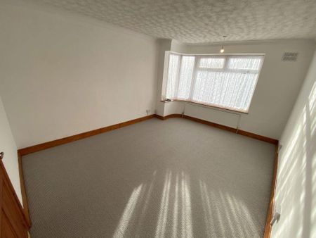 2 bedroom bungalow to rent - Photo 2