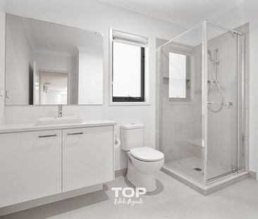 36 Titan Drive, Clyde North, Vic 3978 - Photo 4