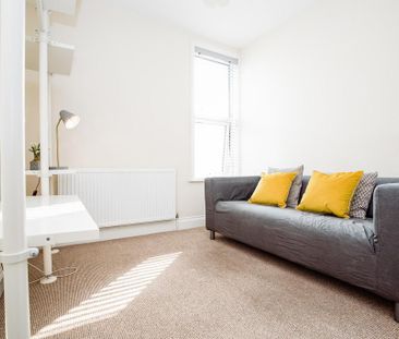 5 bedroom terraced house to rent - Photo 1