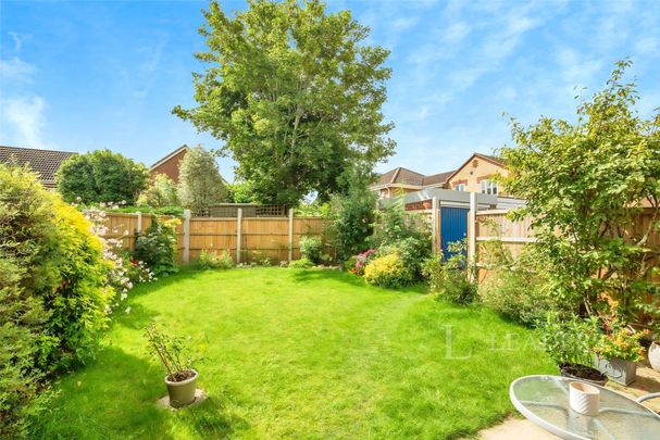 3 bedroom house to rent Kendal Close, Hethersett, Norwich, NR9 - Photo 1