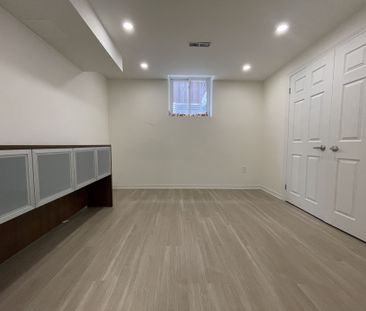 For Lease - 1 Tralee (Lower) Street, Brampton, Ontario - Photo 2