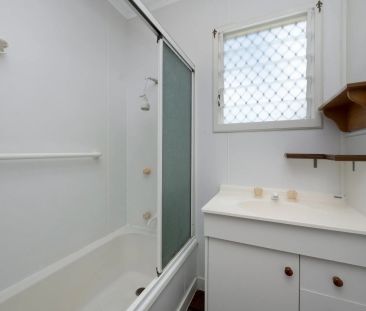 Location, Lifestyle & Convenience - Photo 3