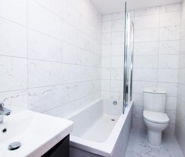 2 bedroom semi-detached house to rent - Photo 6