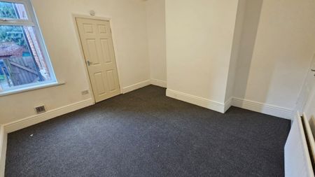 2 bed Terraced - To Let - Photo 2