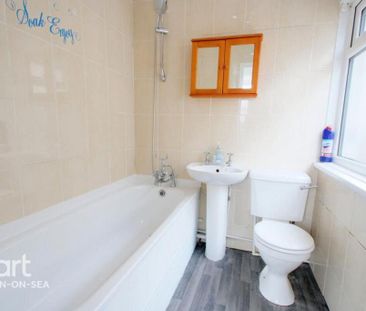 2 bedroom detached house to rent - Photo 3