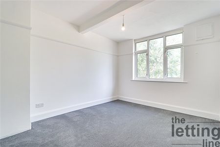 Park Crescent, Enfield, Middlesex, EN2 6HT - Photo 5