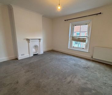 New Street - Photo 4