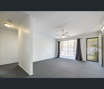 $600 per week / $2,400 Bond - Photo 1