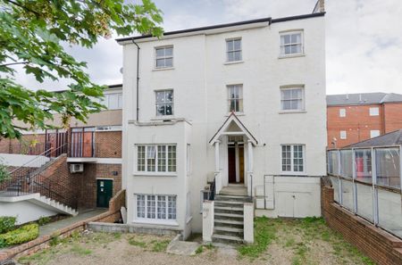 East Dulwich Road, London, SE22 - Photo 4
