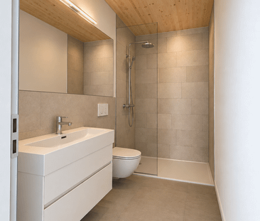 NEUBAU - 4.5-Zimmer-Wohnung in fantastischem Holzbau - Photo 4