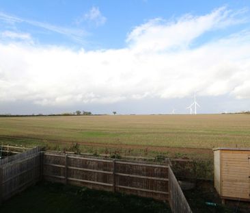 3 bedroom semi-detached house to rent - Photo 6