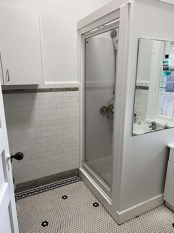 Historic Northland Fire Station 4 bedroom - Photo 5