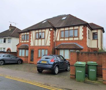 Edward Close, St Albans, AL1 - Photo 1