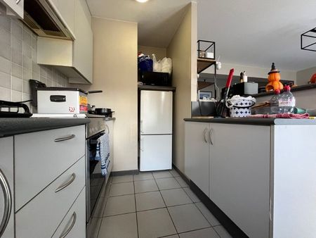 Ongemeubeld appartement met 1 slaapkamer - rustig gelegen in het centrum van Blankenberge - Photo 4