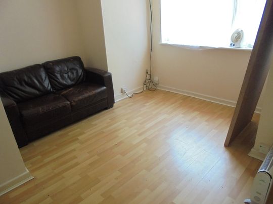 1 Bedroom,Flat,Merridale, Wolverhampton , WV3 9RD£425.00P/M - Photo 1