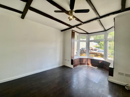 Midanbury Lane, Southampton - Photo 5