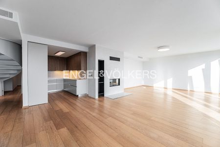 Pronájem bytu 4+kk 213 m² - Photo 2