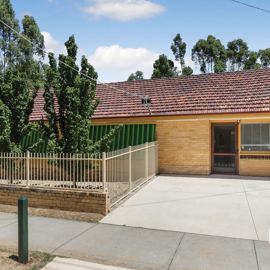 13 Maple Street Golden Square VIC - Photo 1