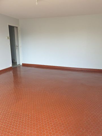 A LOUER APPARTEMENT QUARTIER ST JEAN ST QUENTIN 02100 - Photo 3