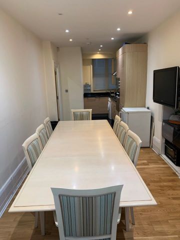 4 Bed Flat, Manor House, NW1 - Photo 4