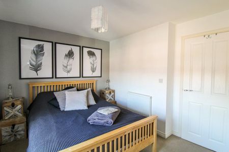 2 bedroom terraced house to rent - Photo 4