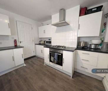 1 bedroom in a house share to rent - Photo 4