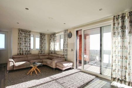 Ashwell House, Healum Avenue, Southall, UB2 - Photo 2