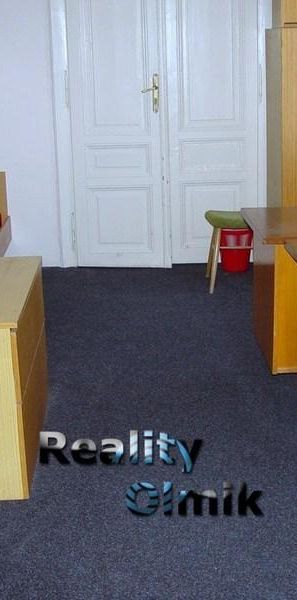 Pronájem bytu atypický 20 m2 - Фото 1