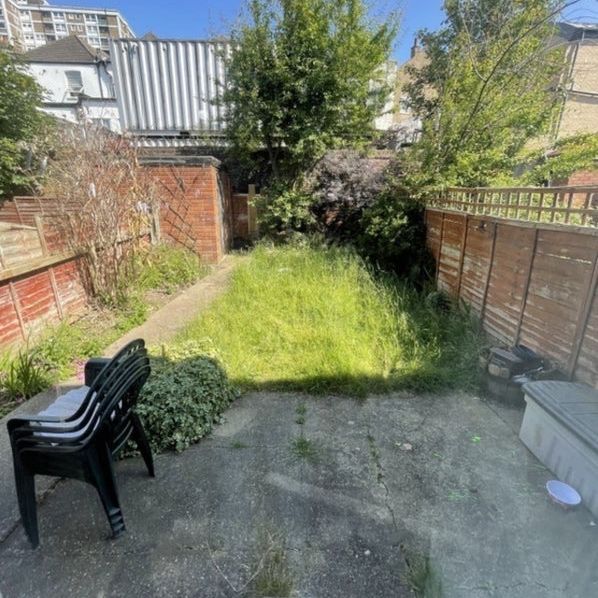 Room in a Shared House, Suffolk Road, N15 - Photo 1