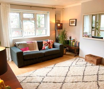 3 Bed Flat, Mackie House, SW2 - Photo 2