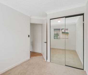 STUNNING RENOVATED UNIT IN THE HEART OF COOLANGATTA - Photo 5