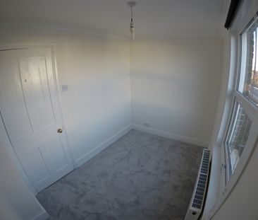 Victorian 3 Bedroom Semi Detached House to Rent in Tonbridge - Photo 2