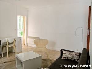 Logement à Paris, Location meublée - Photo 1