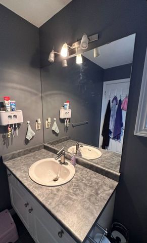 For Lease - 1004 Marigold Crescent, London North, Ontario - Photo 2