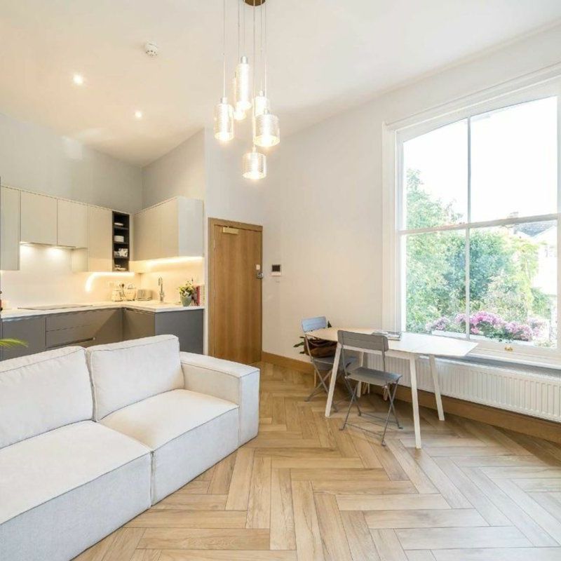 Sharpleshall Street, Primrose Hill, NW1 - Photo 1