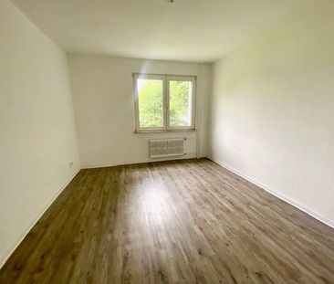 Wir sanieren für Sie - charmante 2,5-Zimmer-Citywohnung - Photo 2