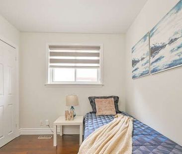 For Lease - 68 Avondale Boulevard, Brampton, Ontario - Photo 2