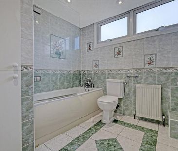 3 bedroom terraced house to rent - Photo 2